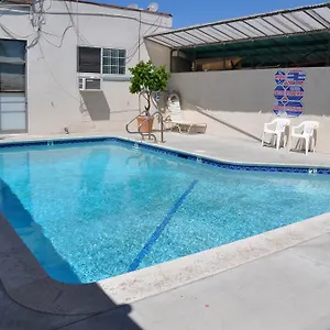 2* Motel Lax